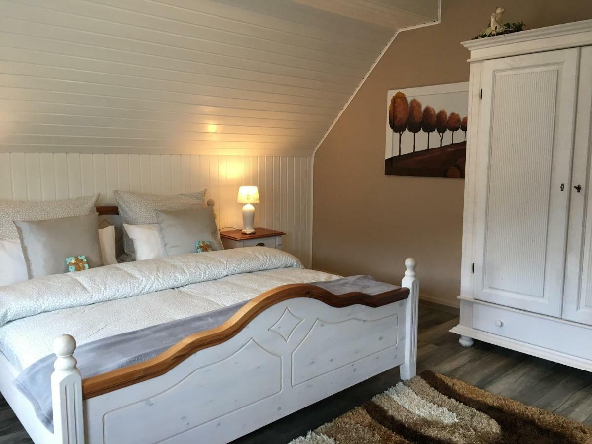 Casa Carlotta - Keine Monteure Villa ลางเกลส์ไฮม์ ภายนอก รูปภาพ